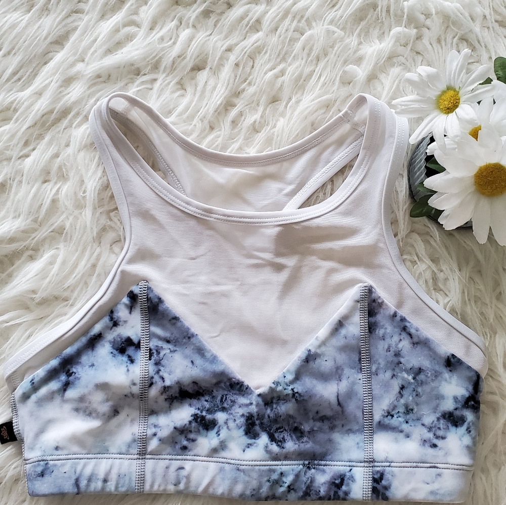 L'urv Designer women's sportswear small